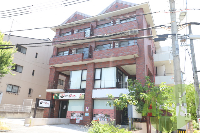 ラ・ターブル西神戸の外観