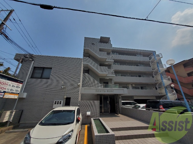 ベルヴィ本山中町の外観