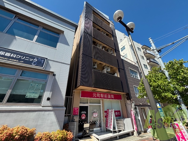 A-EAST元町の外観