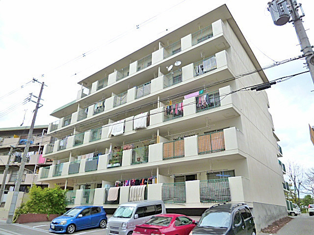 南桜塚コーポの外観 南桜塚コーポの外観