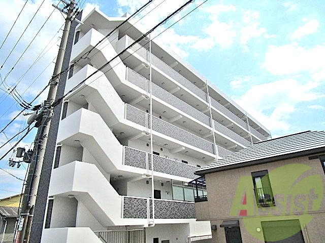 エクセル服部の外観