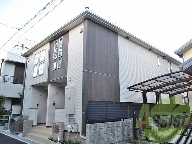 グランリヴェール本町の外観