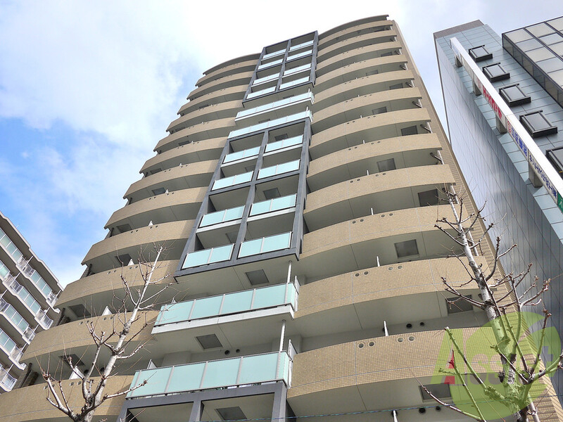 アスール江坂3rdの外観