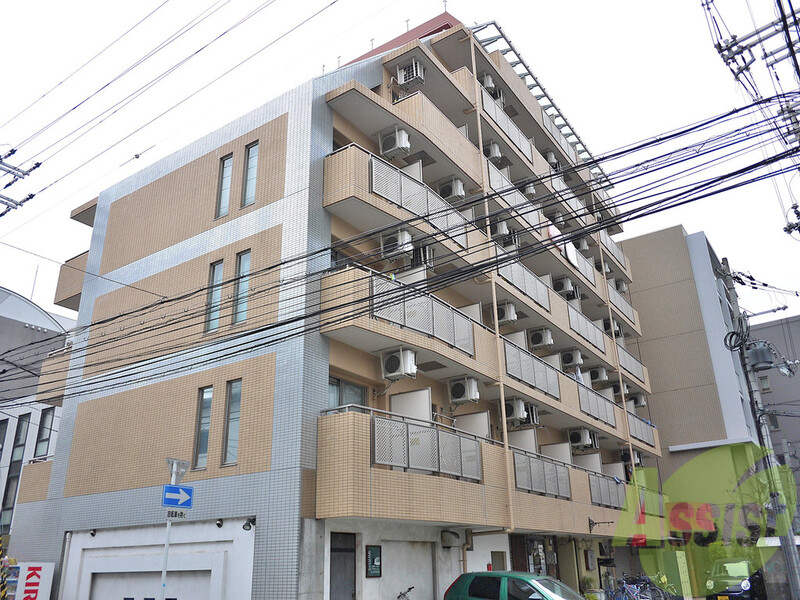 ウイニング・パラ江坂の外観