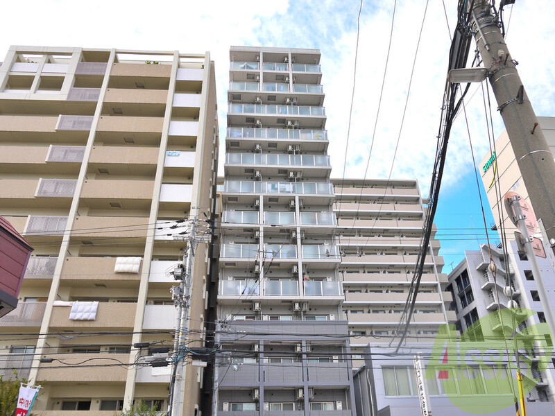 エスリード江坂広芝町の外観