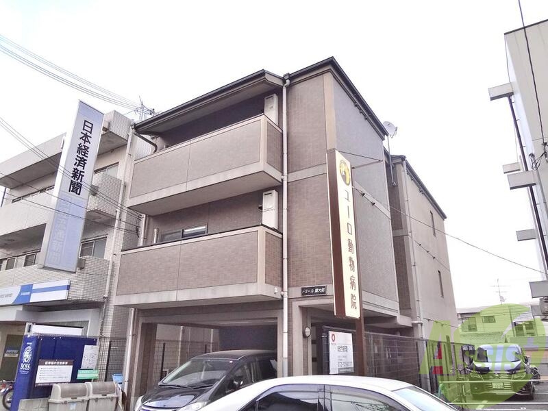 ドミール関大前の外観