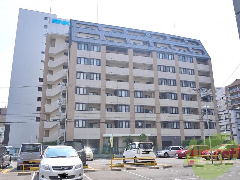 ラ・シャルム江坂公園の外観