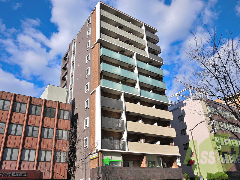 S-FORT江坂公園（旧　W.O.B ESAKA）の外観