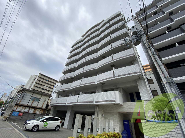 ルクレ新大阪レジデンスの外観