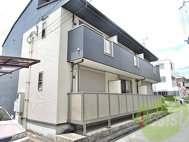 フリーデ千里丘の外観
