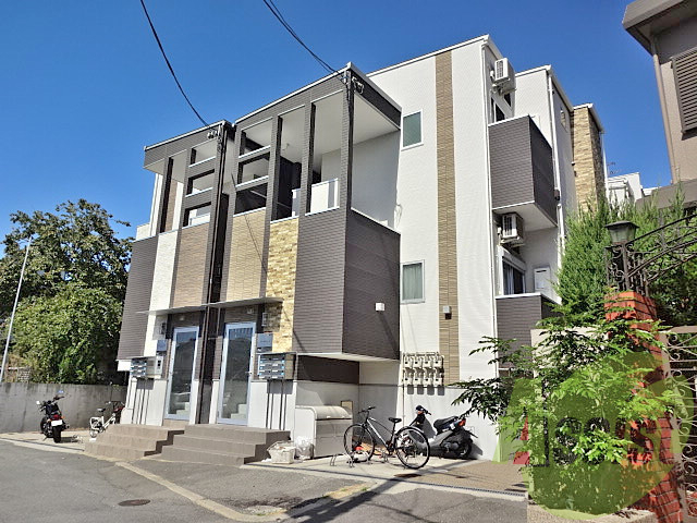 Le　Grand Bleu蛍池の外観