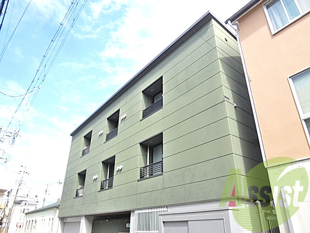 タウンハウス服部天神の外観