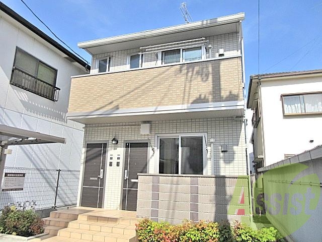 シャルムコートの外観