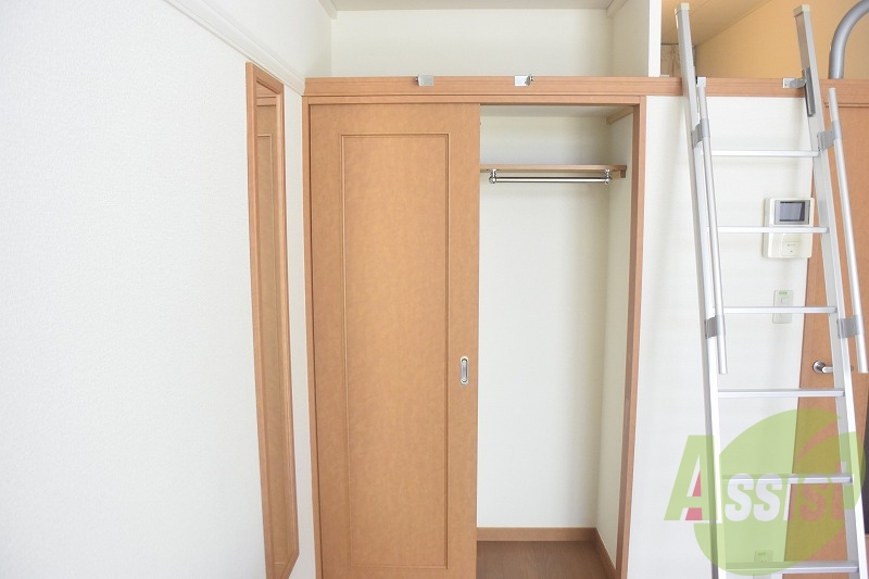 ウォークインクローゼットです。 ウォークインクローゼットです。