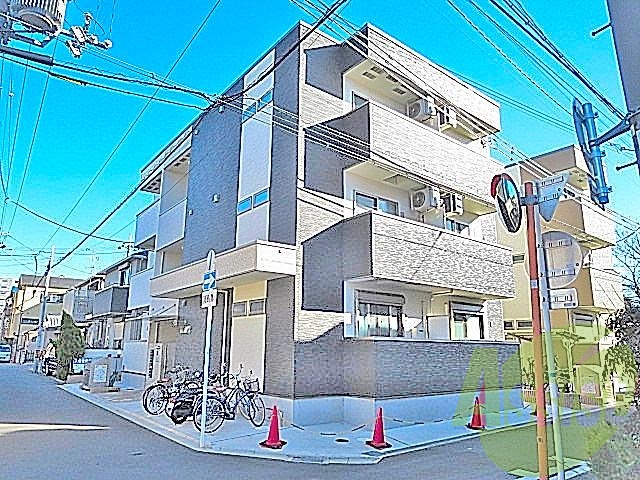 フジパレス吹田清和園1番館の外観