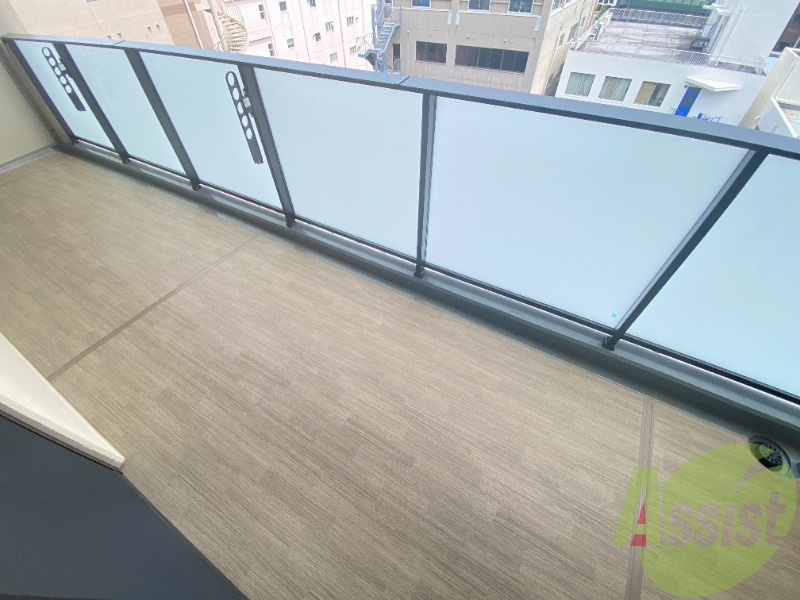 バルコニー バルコニー