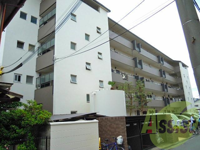 アスモ岡町の外観