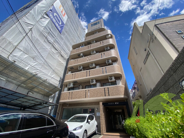 ファミーユ松本の外観
