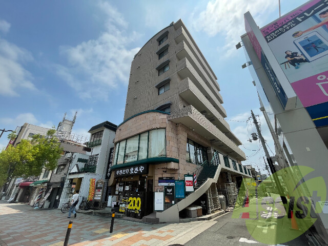 グリーンコート三国の外観