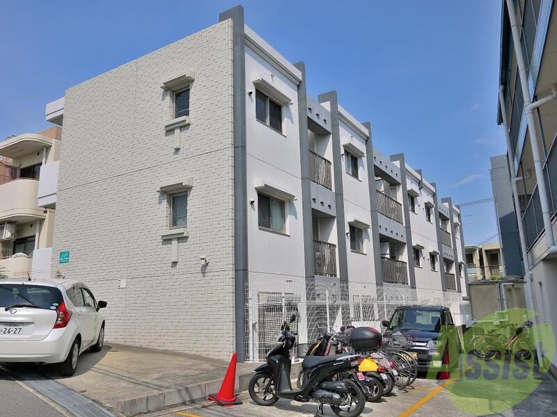 サクセス緑地公園の外観