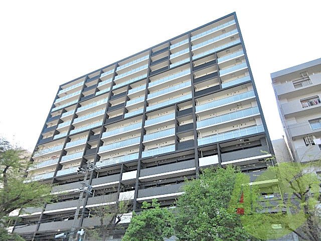 プレサンス新大阪ザ・シティの外観