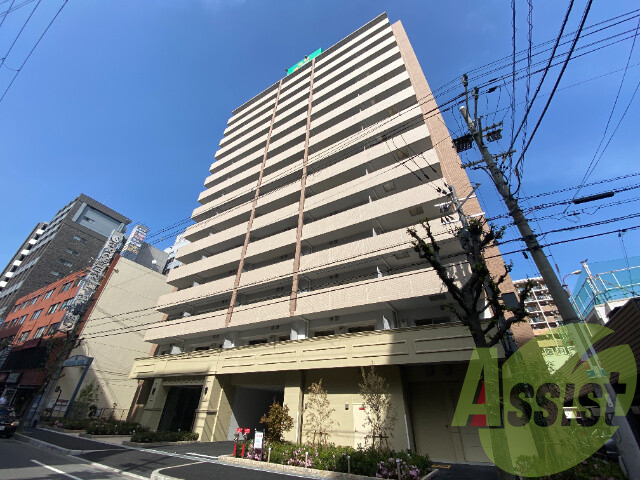 スプランディッド江坂駅前の外観