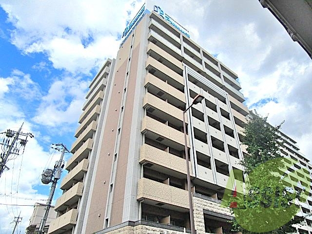 プレサンス新大阪ヴィガの外観
