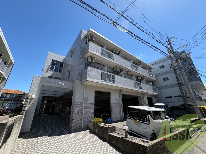 ロイヤルメゾン石橋の外観