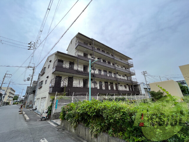 リブランス河村マンションの外観