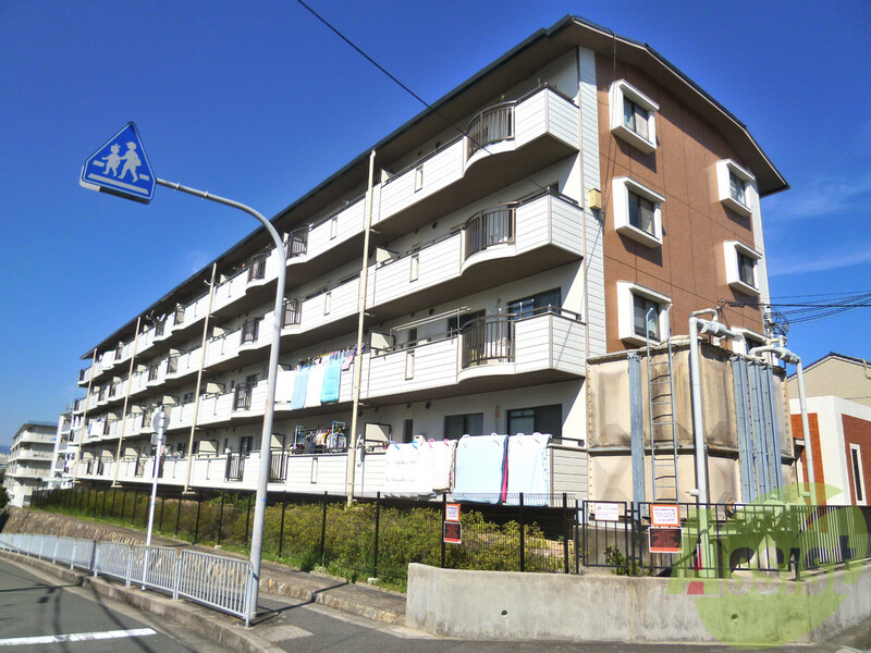 隆豊ハイツの外観