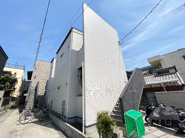 クラスティーネヴィラ尼崎の外観