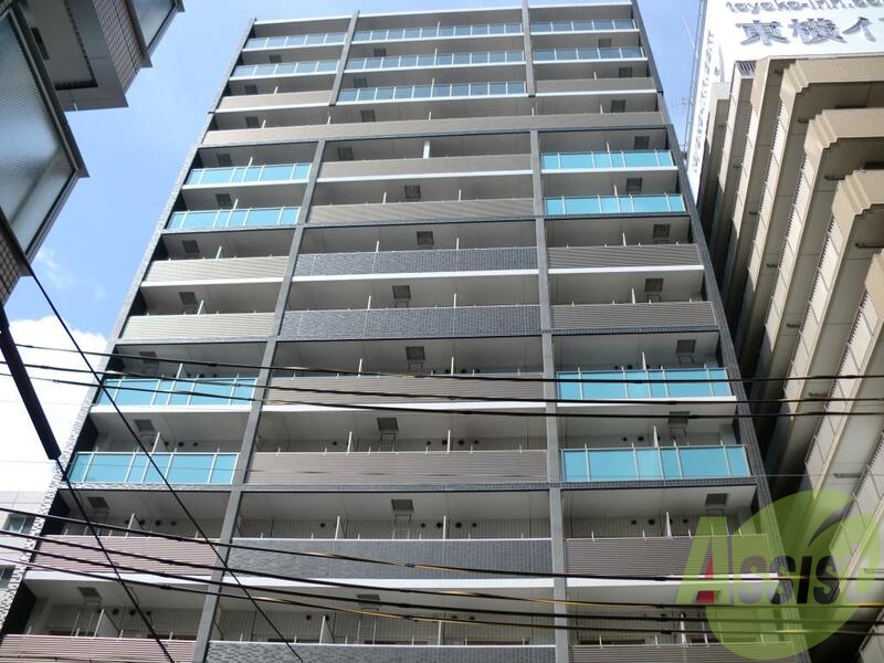 プレサンス三宮ポルトの外観