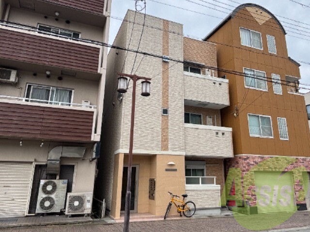 ワコーレヴィータ神戸上沢通の外観