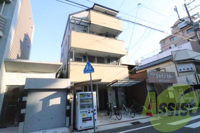 南本町リーフハイツの外観