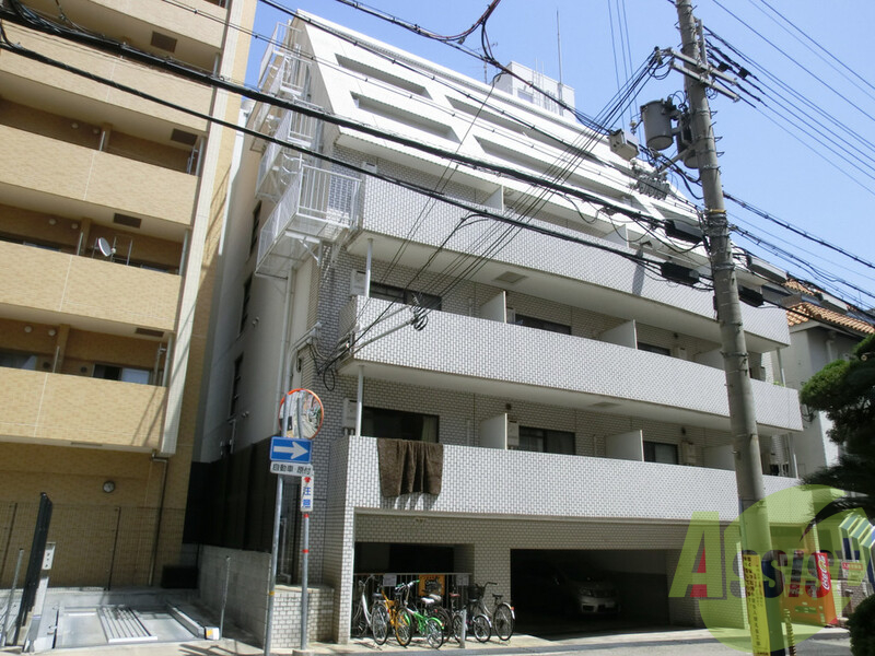 メイナー新神戸の外観