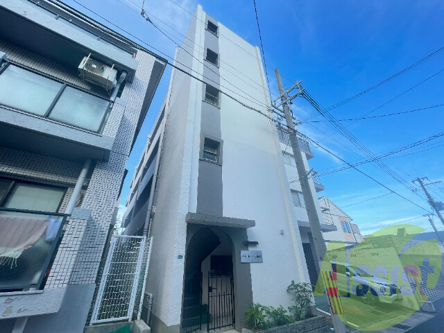 ベラルーチェ岡本の外観