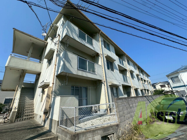 ハイフラット静徳の外観