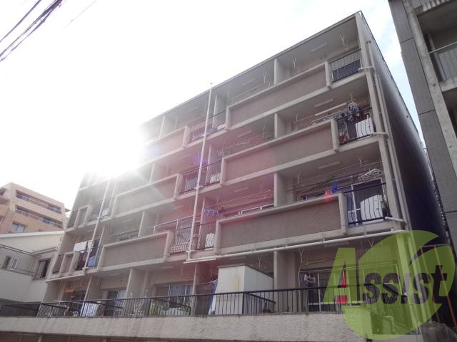エルパラッツオ本山南の外観