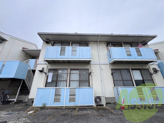 ハイツアヴィロードの外観