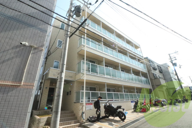 シャトラン弓木五番館の外観