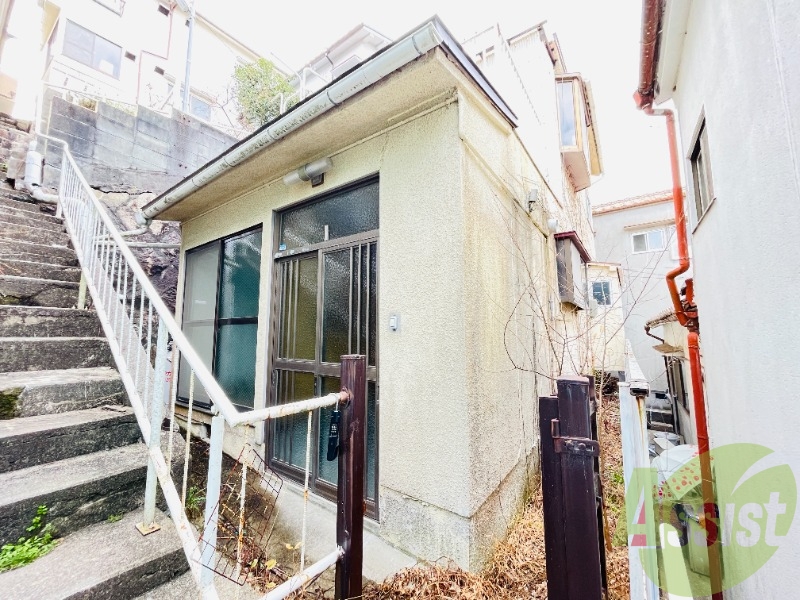 神戸市須磨区車字道谷山戸建ての外観
