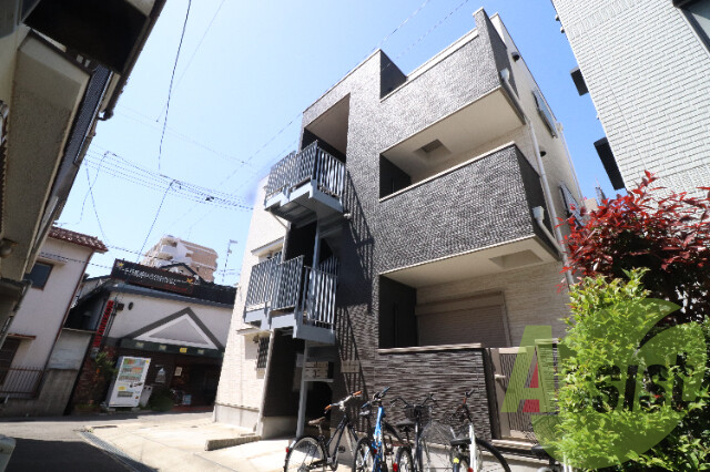 ソレイユ東雲の外観