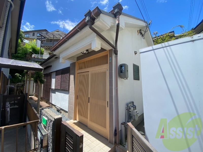会下山町2丁目戸建の外観