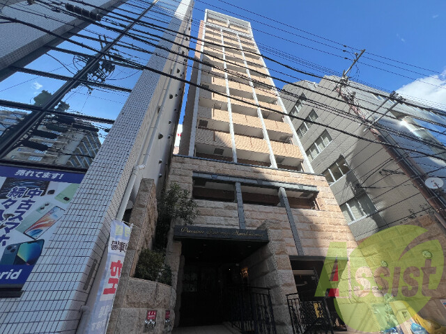 プレサンス三宮花時計前の外観
