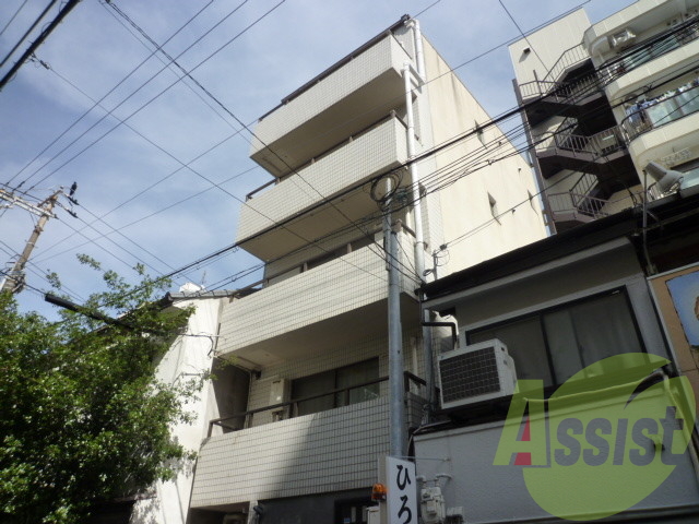 ラムール西上橘通の外観