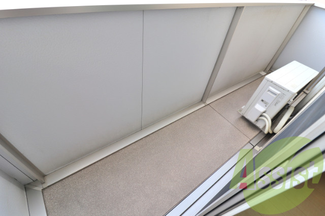 バルコニー バルコニー