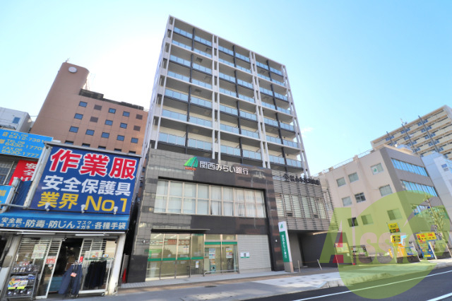 La ville-1930-の外観