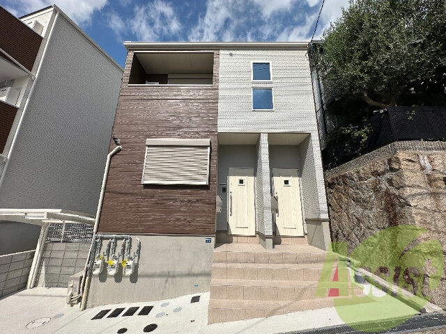 KARIN上沢フロントの外観