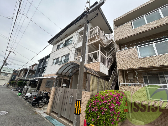 日和マンションの外観