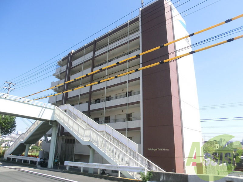アルファレガロ甲南山手の外観
